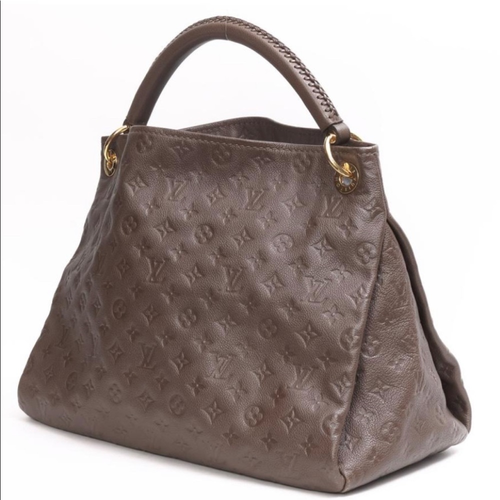 SALE🔥Gorgeous Ombre LV Empreinte Artsy MM